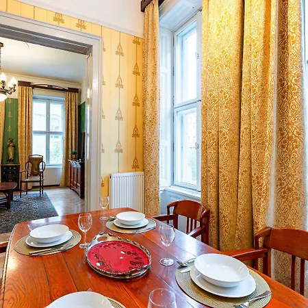 Daire Luxury Art Nouveau Next To Parliament Building Budapeşte
