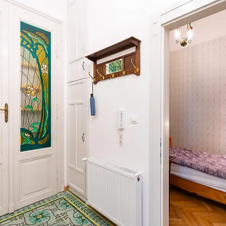 Luxury Art Nouveau Next To Parliament Building Daire Budapeşte