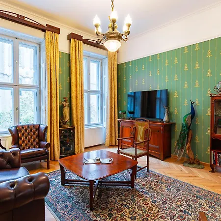 Διαμέρισμα Luxury Art Nouveau Next To Parliament Building *