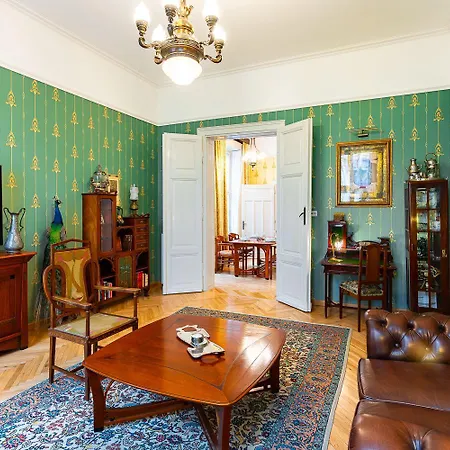Διαμέρισμα Luxury Art Nouveau Next To Parliament Building *
